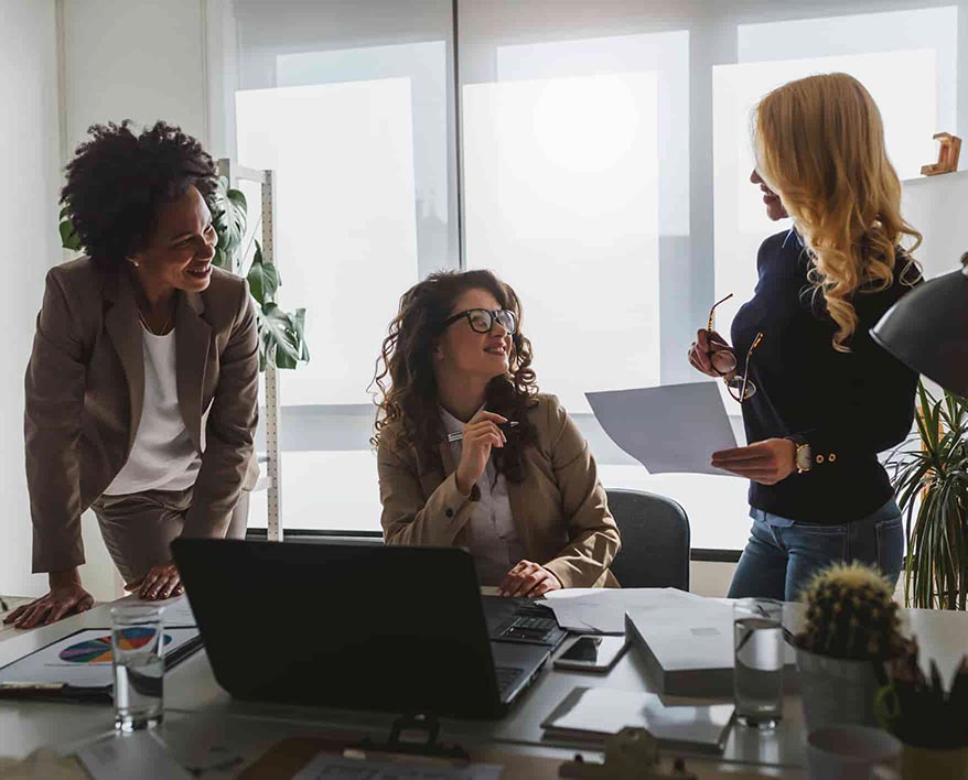 women-talking-in-office
